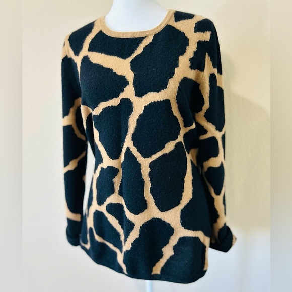 Peck & Peck 2-Ply Animal Print Crew Neck Cashmere Sweater - Picture 1 of 8